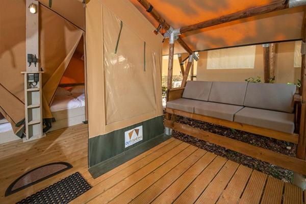 Camping Chateau De Galaure Chateauneuf-de-Galaure Cameră foto